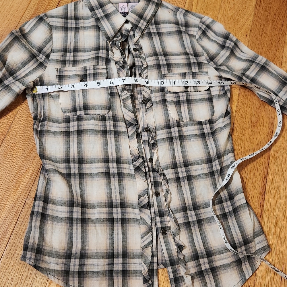Great Ruffle Trim Shirt - Picture 10 of 11